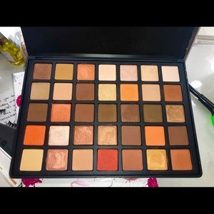 Beauty creations Eyeshadow Palette